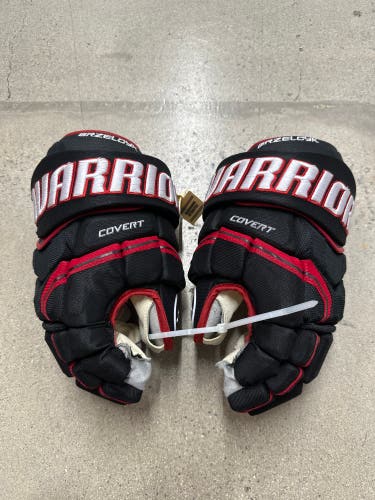 NHL BLACKHAWKS Warrior Covert Pro Gloves 13" Pro Stock (Used)