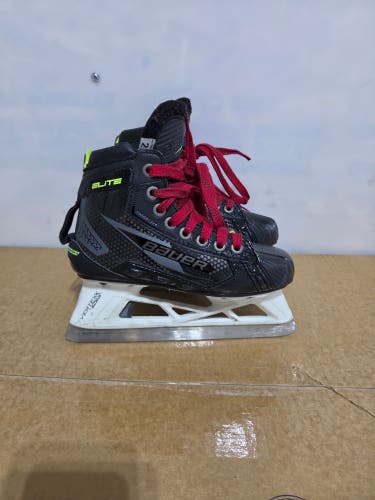 Bauer Elite Hockey Goalie Skates Regular Width Size 2 (Used)