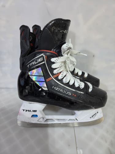 True HZRDUS 7x Hockey Skates Regular Width Size 3 (Used)