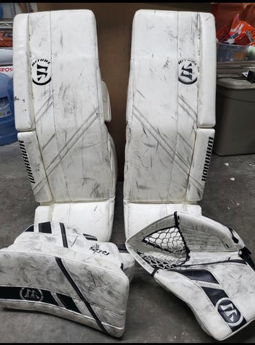 32" Warrior g5 Regular Goalie Full Set (Used)