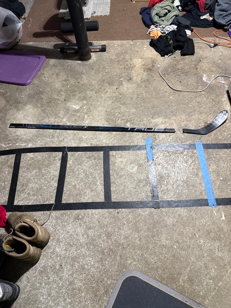 BROKEN Intermediate True Project X Left Hand Hockey Stick P28 65 Flex (Used) WORKS FOR REPAIR