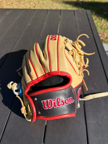 Wilson A2000 DP15 RH Infield Baseball Glove 11.5" (Used)