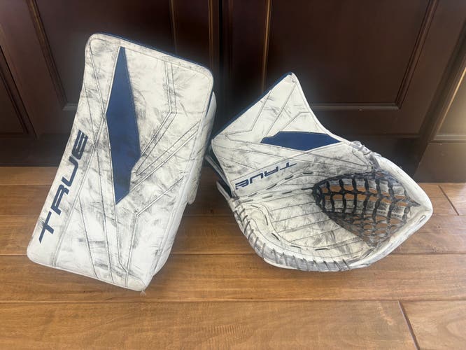 Pro Stock True Catalyst Nitro Pro Goalie Glove & Blocker Set 580 **TARIFF FREE**