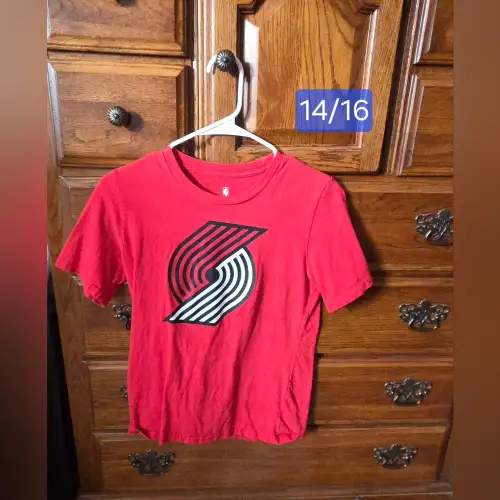 NBA Portland Trailblazers t shirt, size 14/16