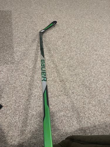 Junior Bauer Sling Right Handed Hockey Stick P92 50 Flex (New)