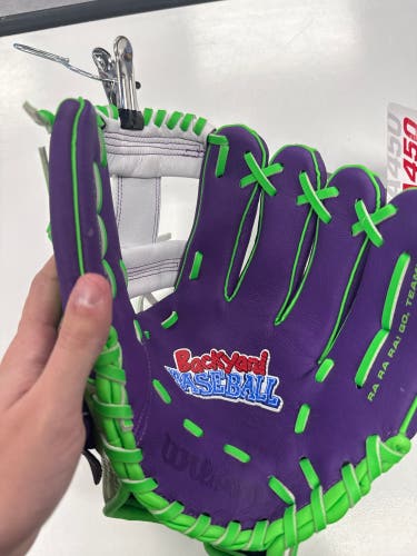 Wilson A450 RH Baseball Glove 11.5" (New)