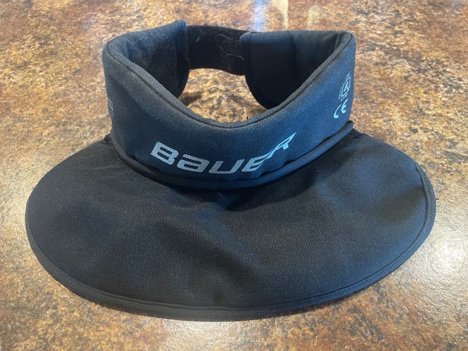 BAUER NLP8 CORE NECK GUARD