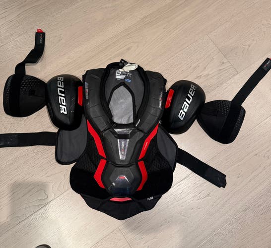 Men's Large Senior Bauer Vapor 3X Pro Shoulder Pads (Used)