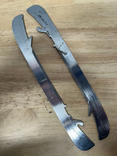 Bauer FLY-X 272mm NHL Pro Stock Skate Blades / Runners (Used)