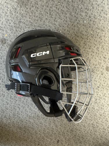 Youth CCM Tacks 70 Helmet (Used)