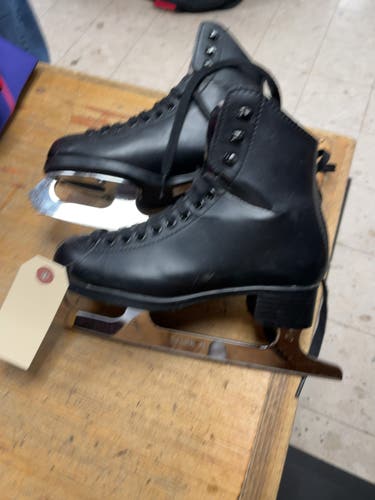 Jackson Excel Size 1 Figure Skates Black