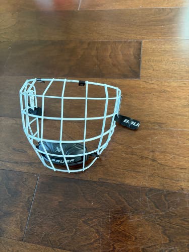 Medium Bauer True Vision Full Cage (New)