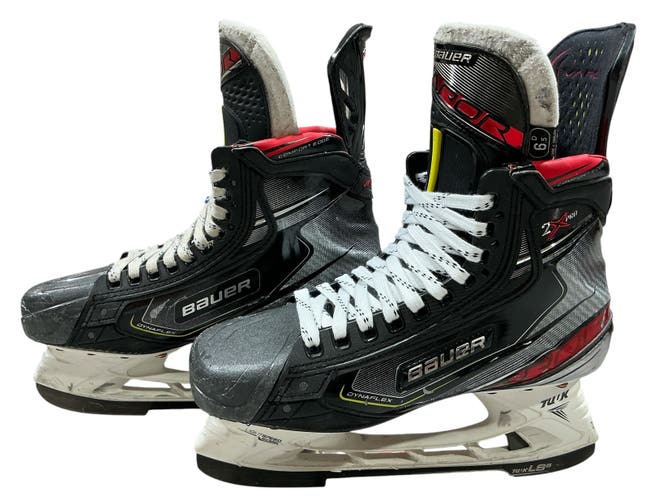 Senior Bauer Vapor 2X Pro Hockey Skates Regular Width 6.5 (Used)