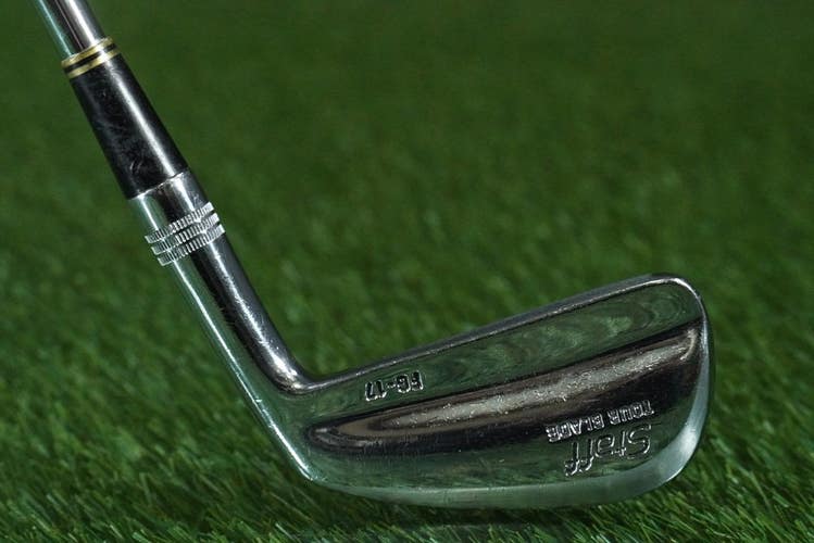 WILSON STAFF TOUR BLADE FG-17 2 IRON TRUE TEMPER DYNAMIC STEEL STIFF FLEX RH