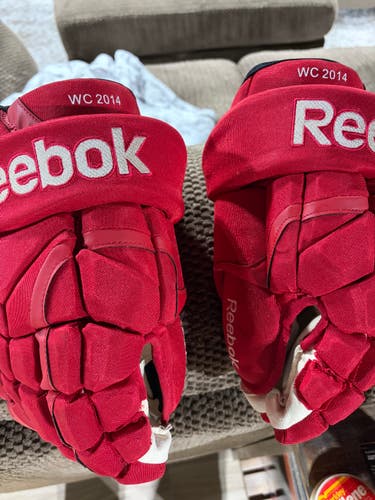 Reebok 11k pro stock winter classic wings 2014
