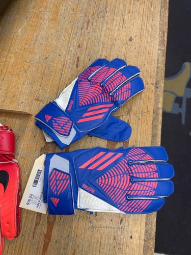 Adidas Predator Size 6 Goalkeeper Gloves Blue/Pink