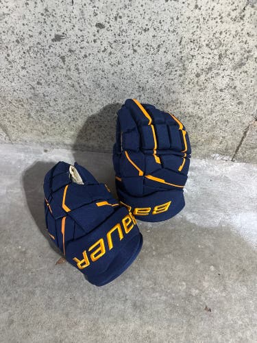 Bauer Supreme Mach Gloves 14" Pro Stock (Used)