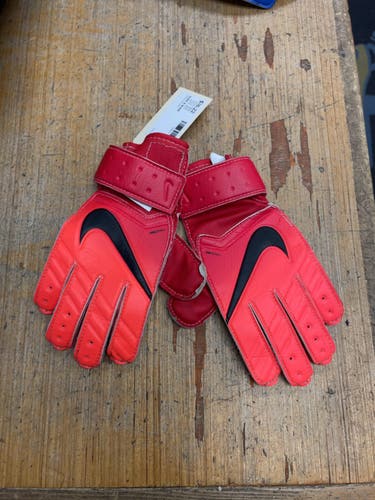 Nike GK Size 5 Soccer Goalkeeper Gloves