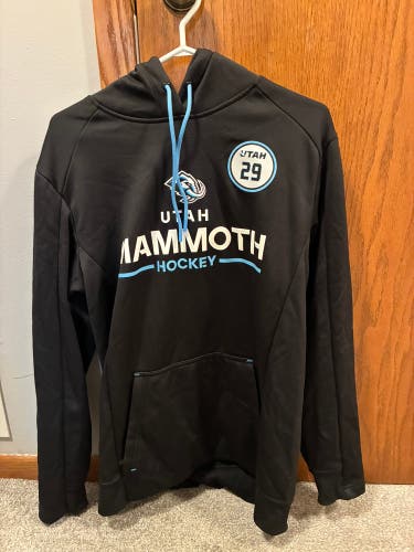 Utah Mammoth Black Large Adult Unisex (Used) Hoodie