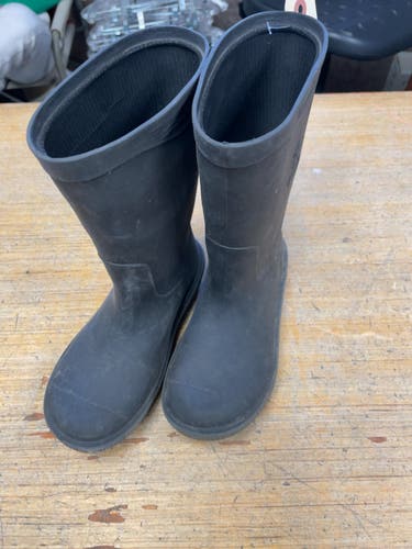 Kamik Size 2 Youth Rain Boots Black