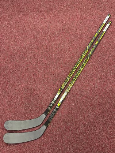 2 Pack Youth Sher-Wood Rekker R10 Right Handed P92 10 Flex (New) Sticks Item#CCR91