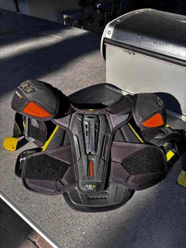 Men's Small Senior CCM Tacks AS-V Pro Shoulder Pads Pro Stock (Used)