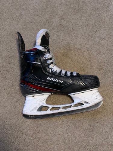 Red Bauer Vapor X Shift Pro Hockey Skates Narrow Width Size 3 (Used)