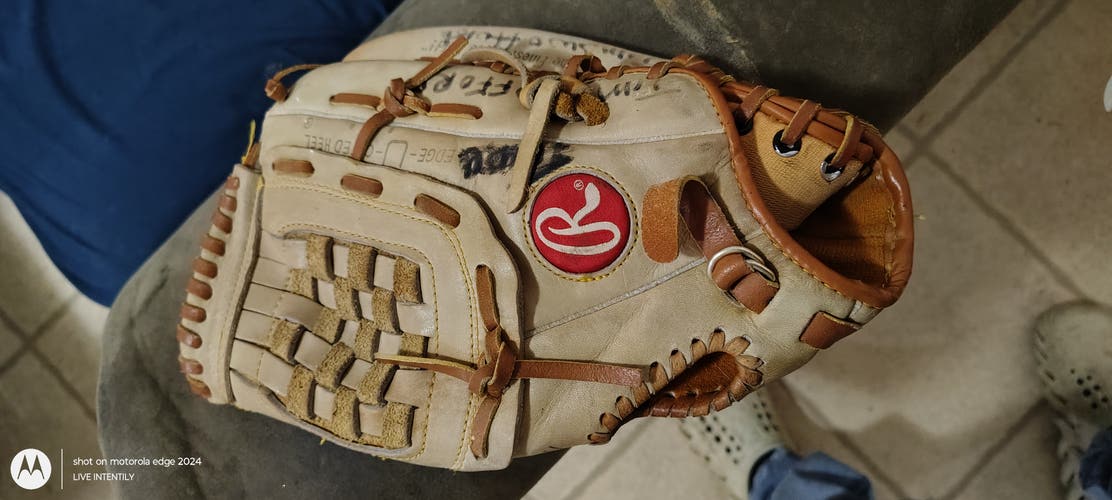 Outfield RH Rawlings Ken Griffey Jr Baseball Glove 12" (Used)