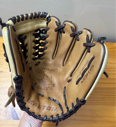 Easton NEB115 Natural Elite 11.5" Baseball Glove Right Hand Throw