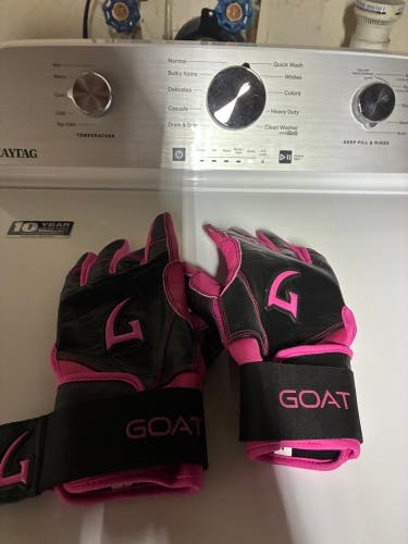 Large Batting Gloves (New)