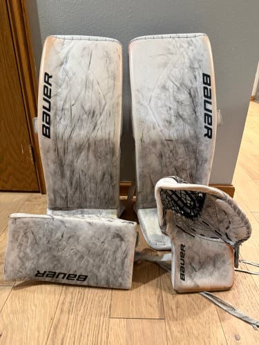 33" 2024 Bauer Flylite Regular Goalie Full Set Pro Stock (Used)