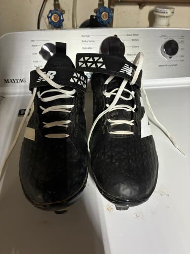 Men's Size M 10.0 (W 11.0) New Balance 4040 Low Top Molded Cleats (Used)