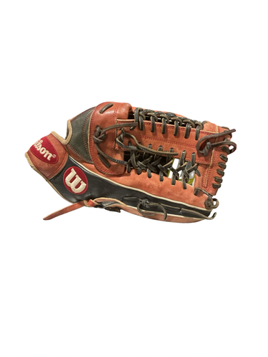 Used Wilson A2000 BB/SB Glove RH Throw Black 13 1/2" 11834-S000058650