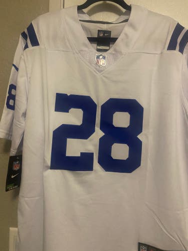 White Medium Adult Unisex Nike Jersey (New)        Jonathon Taylor