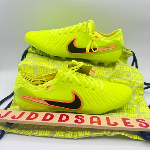 Nike Tiempo Legend 10 Elite FG Soccer Cleats Max Voltage DV4328-701 Men’s Sz 7.5

New Without Box