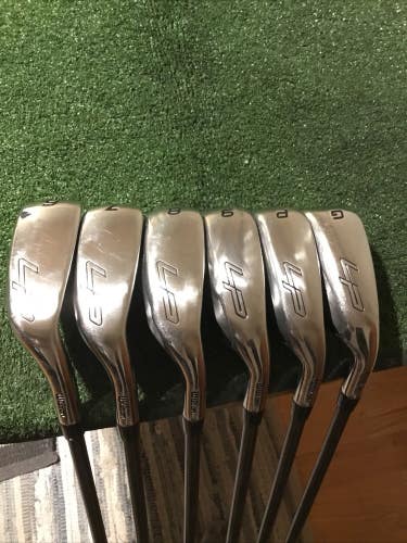 Wilson Staff LP Launch Pad Irons Set (6-PW-GW) Regular Evenflow 65g Graphite