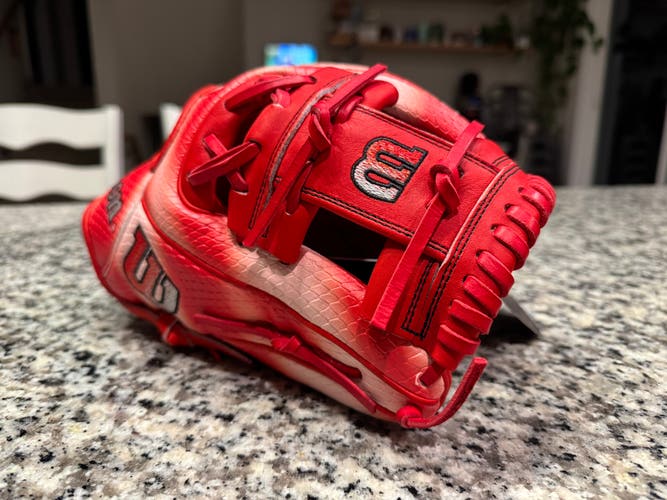 Wilson A2000 Zach Neto Game Spec Baseball Glove 11.75" (NWT!) Pro-Stock w/ Super Snakeskin RHT