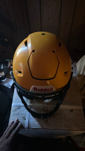 Yellow Adult Large Riddell SpeedFlex Helmet (Used)