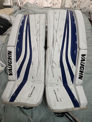 27" Vaughn Ventus SLR Goalie Leg Pads (Used)