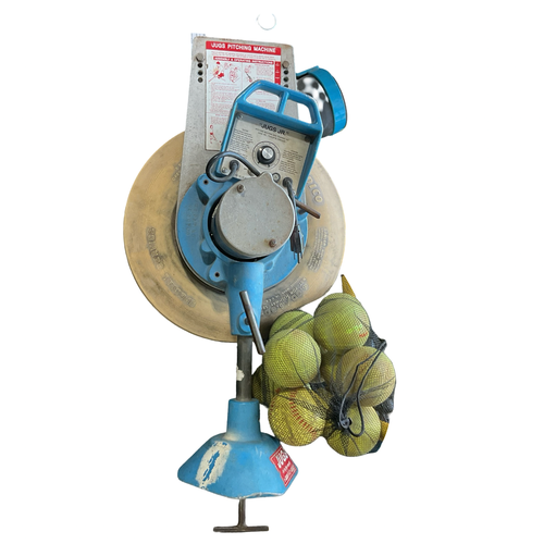 Used Jugs SINGLE WHEEL PITCHING MACHINE BB/SB Pitching Machine 11834-S000048184