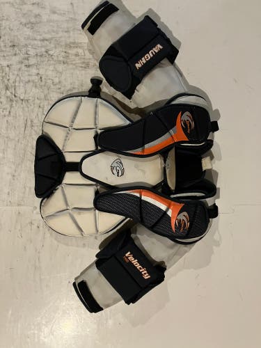 Medium Vaughn Velocity 7100 Goalie Chest Protector (Used)
