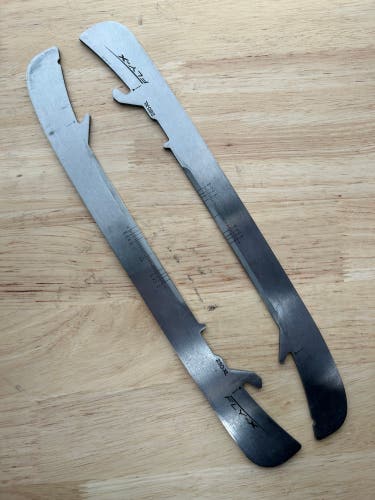 Bauer FLY-X 280mm NHL Pro Stock Skate Blades / Runners (Used)