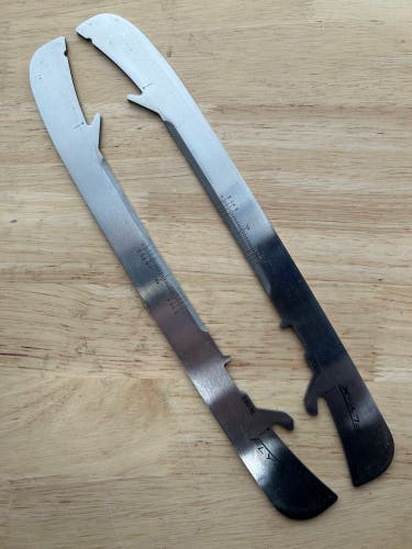 Bauer FLY-X 280mm NHL Pro Stock Skate Blades / Runners (Used)