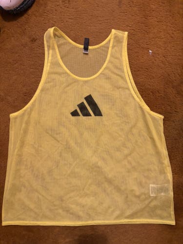 Yellow Large Adult Unisex Adidas Jersey (New)
