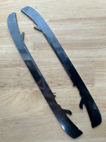 280mm Bauer FlyTi (Fits Bauer Powerfly) NHL Pro Stock (Used)