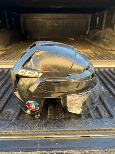 Medium CCM Vector V08 Helmet & Bauer Pro Clip Visor (Used)