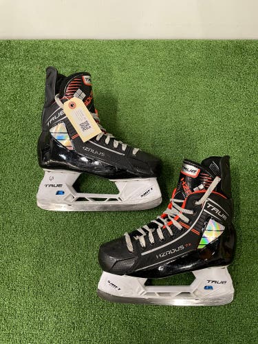 Intermediate True HZRDUS 7x Hockey Skates | Size 5