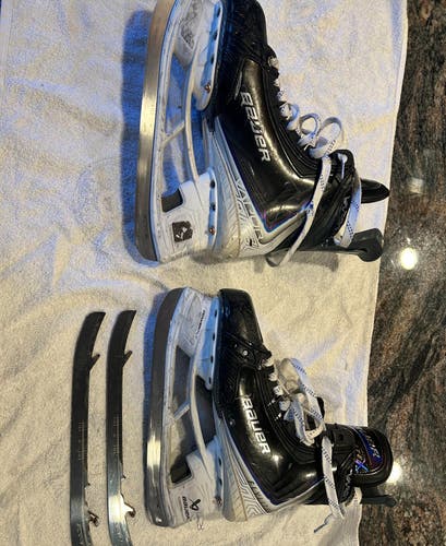 Bauer Vapor Flylite Hockey Skates 7 (Used)