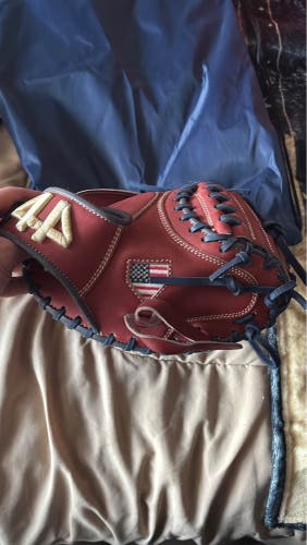 44 Pro Custom RH Catcher's Baseball Glove (New)