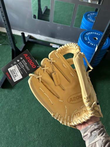 Wilson A2000 LH Outfield Baseball Glove 12.75" (New)